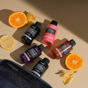 Купить оптом Набір дорожній для тіла та волосся №1 Kundal Travel Set Baby Powder (Body & Hair)