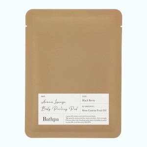 Купить оптом Пилинг-перчатка для тела Bathpa Aroma Lounge Body Peeling Pad-Black Berry, Bathpa - 20 г