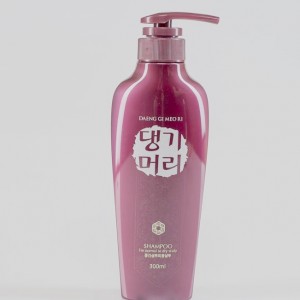 Фото Шампунь для волос нормальных и сухих DAENG GI MEO RI Shampoo for normal to dry Scalp - 300 мл