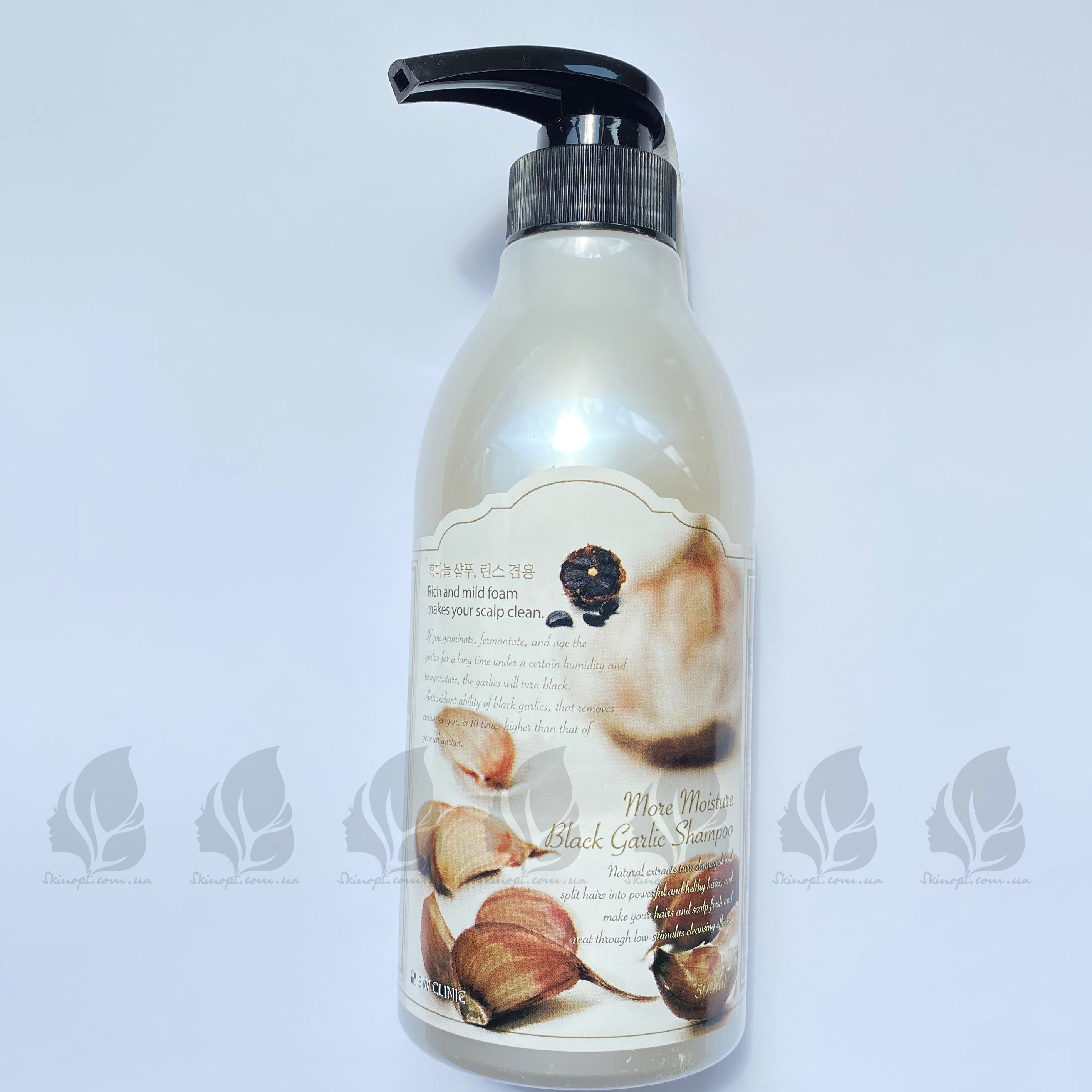 Купить оптом Шампунь для волос увлажняющий Черный чеснок 3W CLINIC More Moisture Black Garlic Shampoo - 500 мл